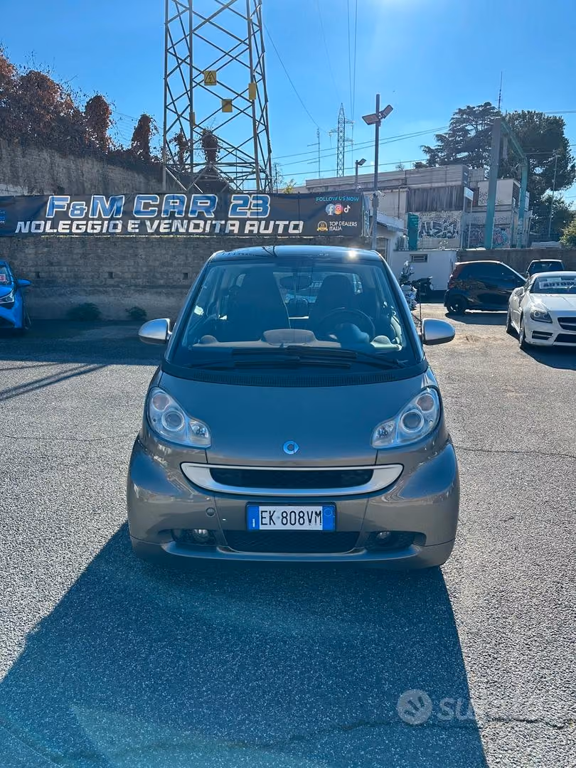 Smart fortwo 1000 52 kW coupé pulse, foto 1 di 11